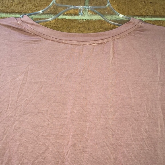 🎀ELODIE🎀FRONT KNOT DRAPE SHORT SLEEVE TEE🎀 - Picture 9 of 14